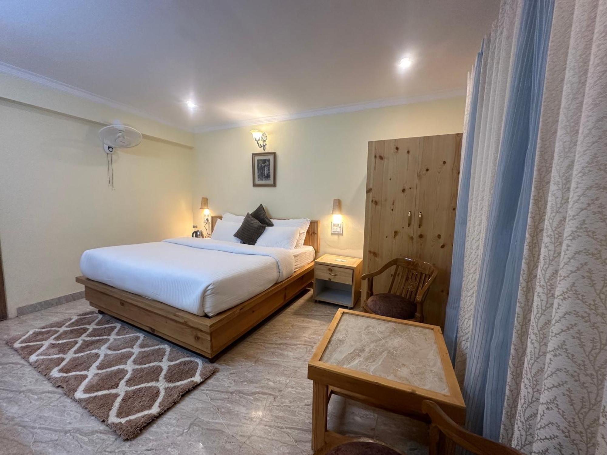Highfield Villa Kanatal Luaran gambar
