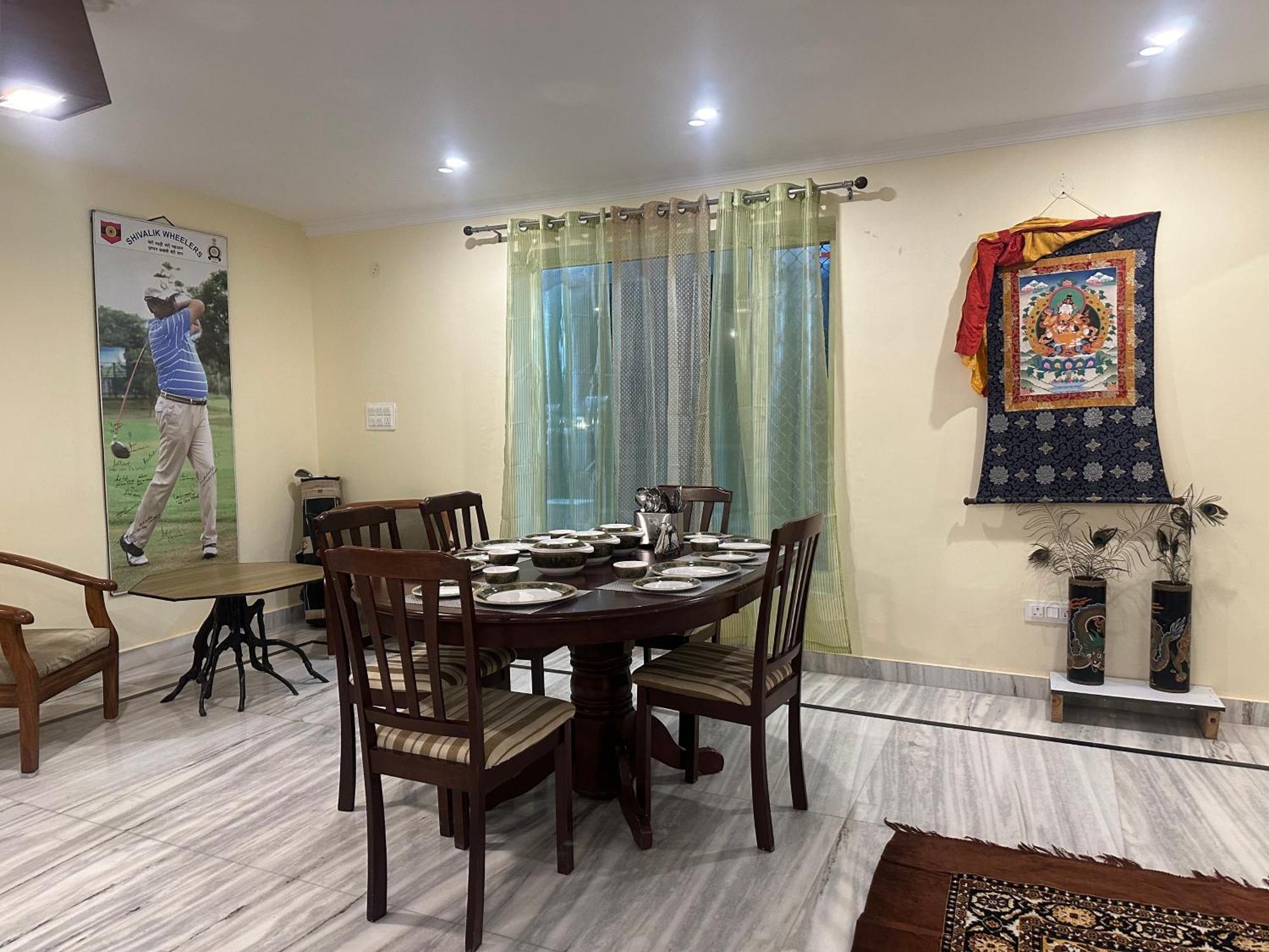 Highfield Villa Kanatal Luaran gambar