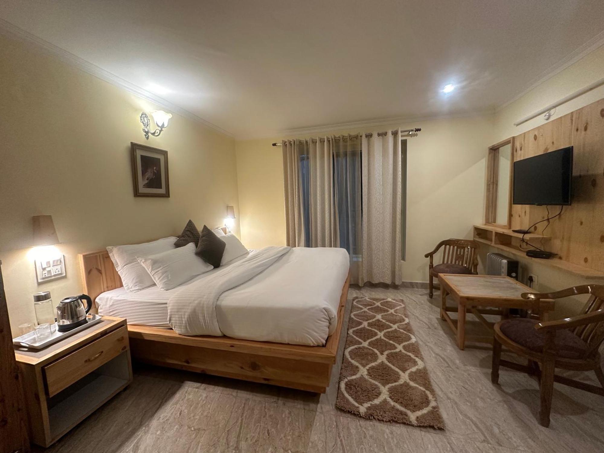 Highfield Villa Kanatal Luaran gambar
