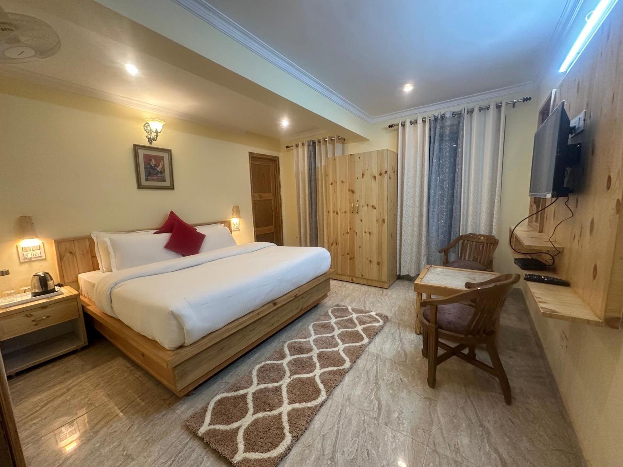 Highfield Villa Kanatal Luaran gambar