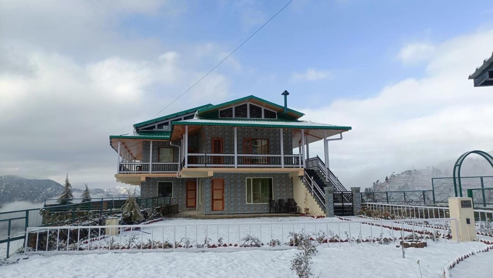 Highfield Villa Kanatal Luaran gambar