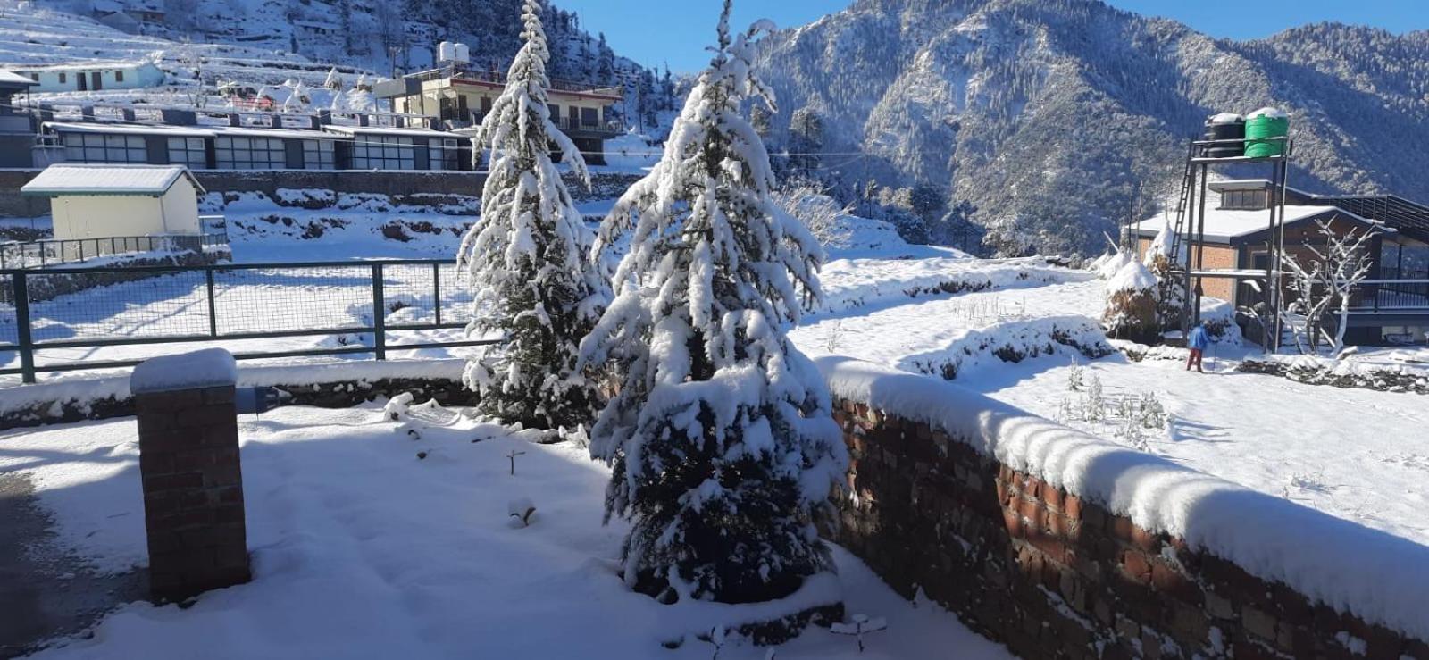 Highfield Villa Kanatal Luaran gambar
