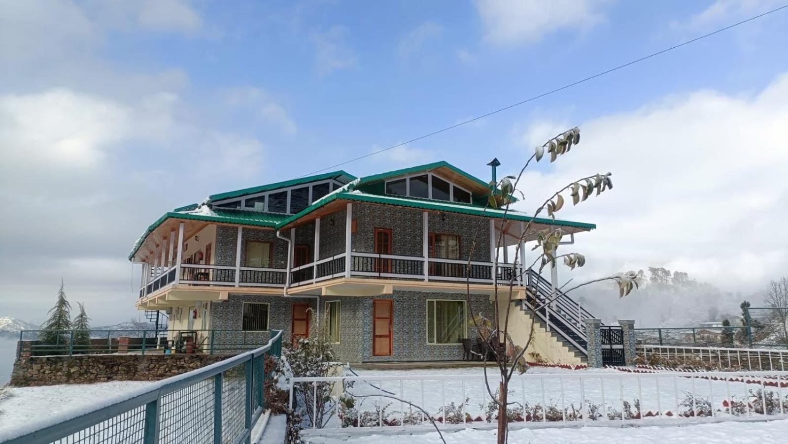 Highfield Villa Kanatal Luaran gambar